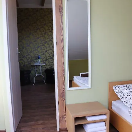 Landhaus Pozinge Pegasas Pokyliu Namai *